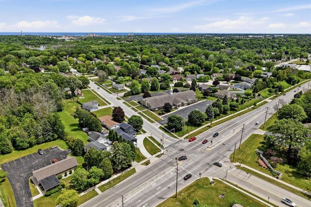 4118 Michigan AVENUE, Manitowoc, WI 54220