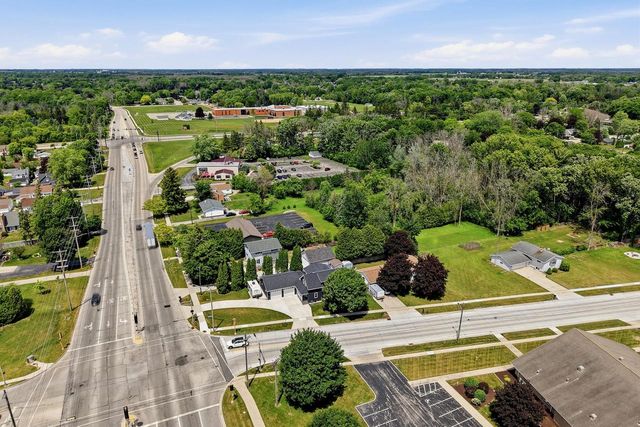 4118 Michigan AVENUE, Manitowoc, WI 54220