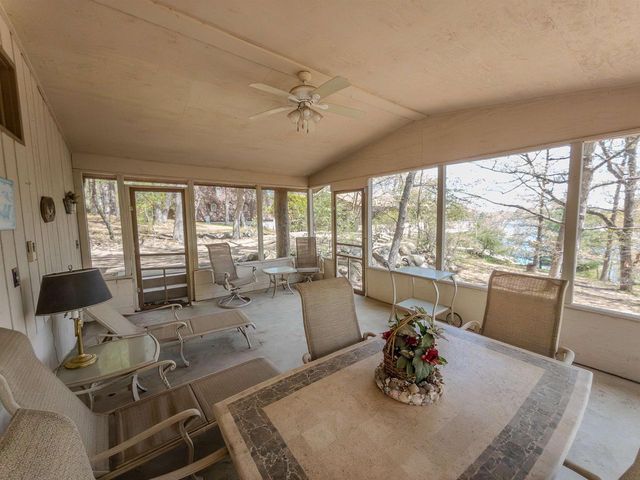 3142 2nd Court, Oxford, WI 53952