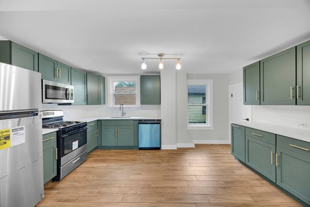 15708 Park Avenue, Harvey, IL 60426