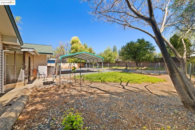 20445 West Walnut Dr., Sonora, CA 95370