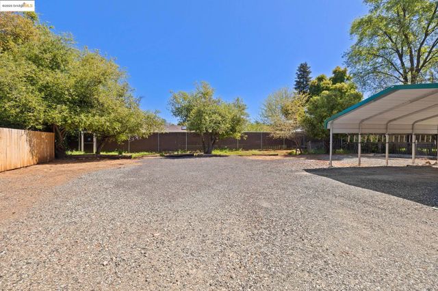 20445 West Walnut Dr., Sonora, CA 95370