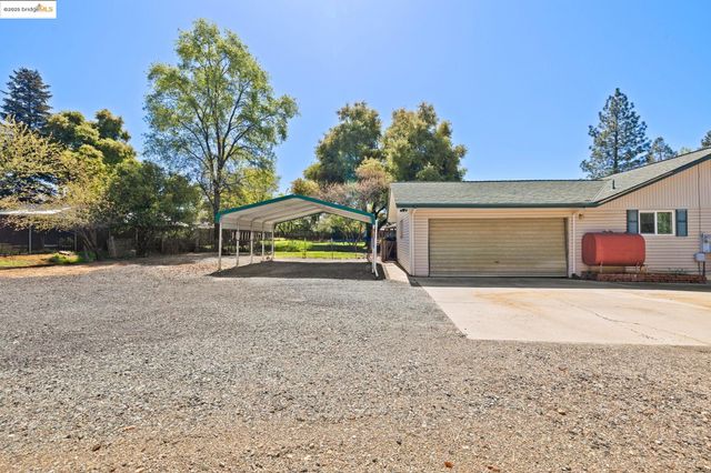 20445 West Walnut Dr., Sonora, CA 95370
