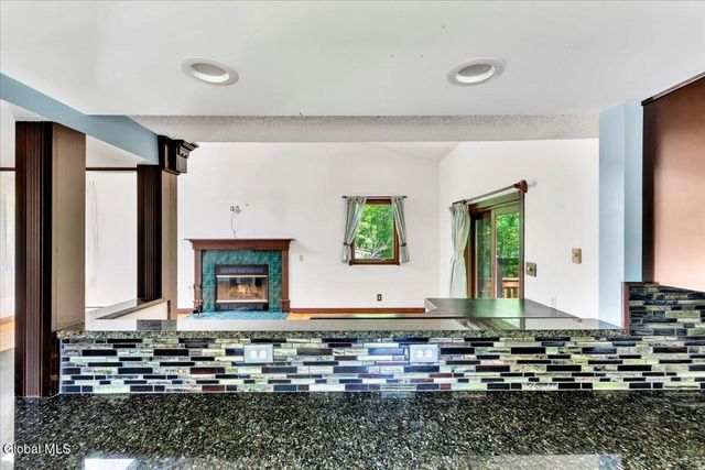 1007 Chamberlin Hill Rd Extension, Sand Lake, NY 12196