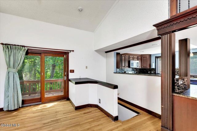 1007 Chamberlin Hill Rd Extension, Sand Lake, NY 12196
