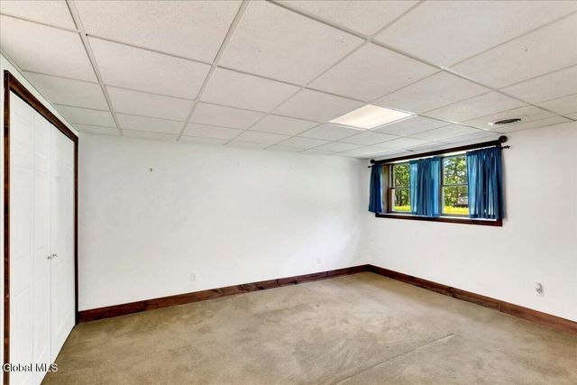 1007 Chamberlin Hill Rd Extension, Sand Lake, NY 12196