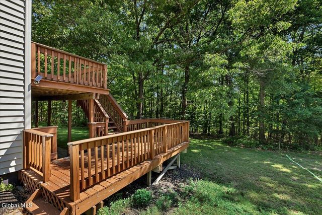 1007 Chamberlin Hill Rd Extension, Sand Lake, NY 12196