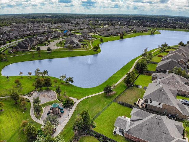 5310 Savannah Bend Drive, Rosharon, TX 77583