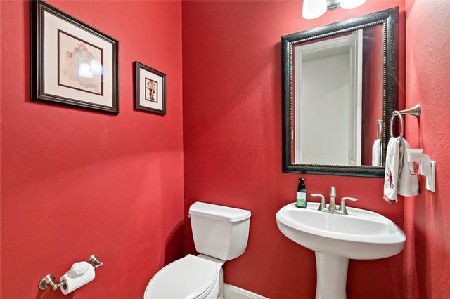 5310 Savannah Bend Drive, Rosharon, TX 77583