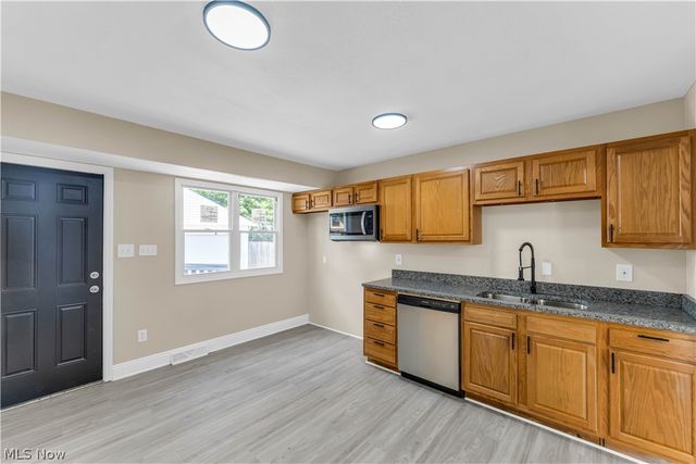 25291 Richards Avenue, Euclid, OH 44132