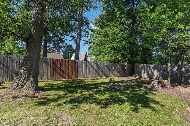 25291 Richards Avenue, Euclid, OH 44132