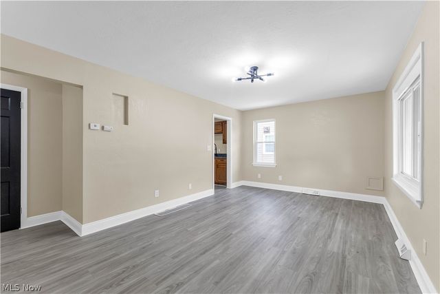 25291 Richards Avenue, Euclid, OH 44132