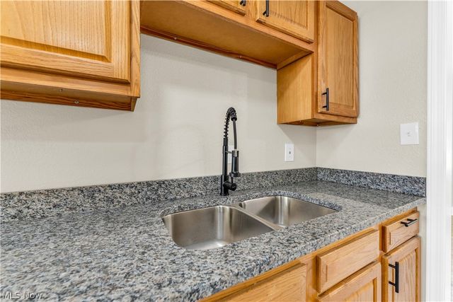 25291 Richards Avenue, Euclid, OH 44132