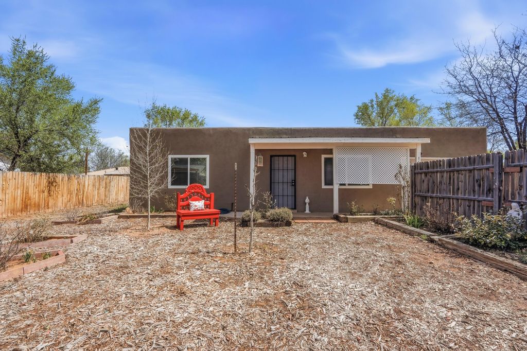 1610 Michael Street, Moriarty, NM 87035