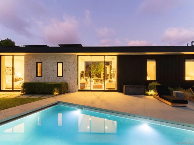 5414 Castle Hills, San Diego, CA 92109