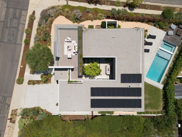 5414 Castle Hills, San Diego, CA 92109