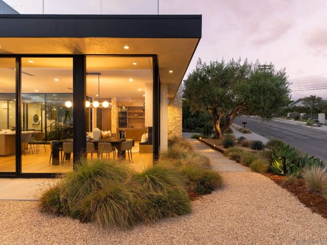 5414 Castle Hills, San Diego, CA 92109