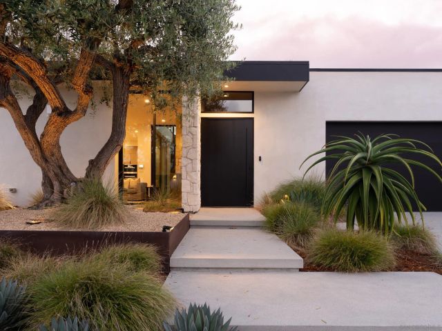 5414 Castle Hills, San Diego, CA 92109
