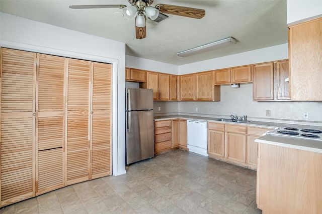 6530 Fall Creek Highway, Granbury, TX 76049