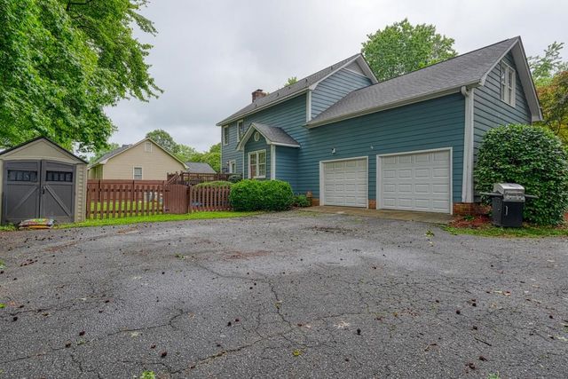 120 Churchill Avenue, Moore, SC 29369
