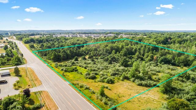 00 W Hammond, Traverse City, MI 49686