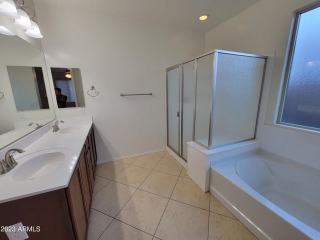 2671 E Daniel Drive, Gilbert, AZ 85298