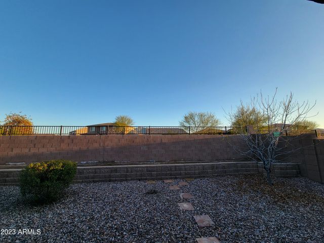 2671 E Daniel Drive, Gilbert, AZ 85298