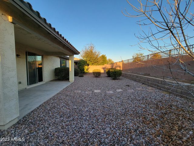 2671 E Daniel Drive, Gilbert, AZ 85298