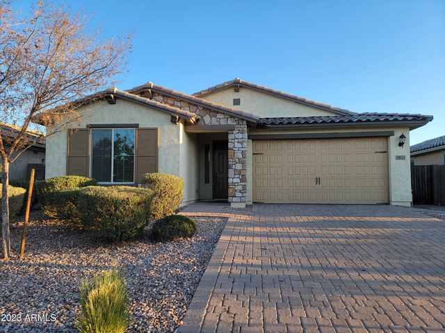 2671 E Daniel Drive, Gilbert, AZ 85298