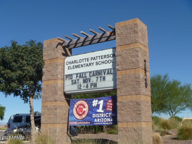 2671 E Daniel Drive, Gilbert, AZ 85298