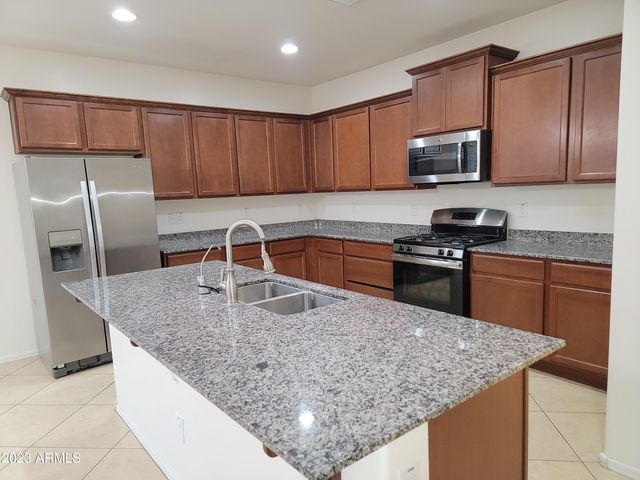 2671 E Daniel Drive, Gilbert, AZ 85298