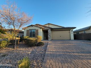 2671 E Daniel Drive, Gilbert, AZ 85298