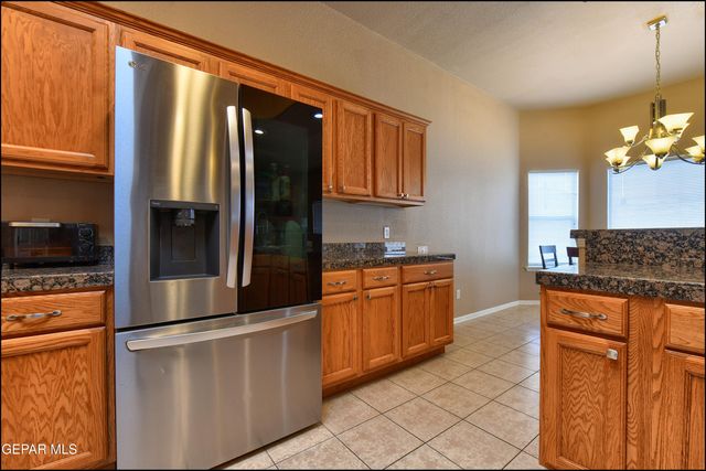 5705 IRELAND Drive, Santa Teresa, NM 88008