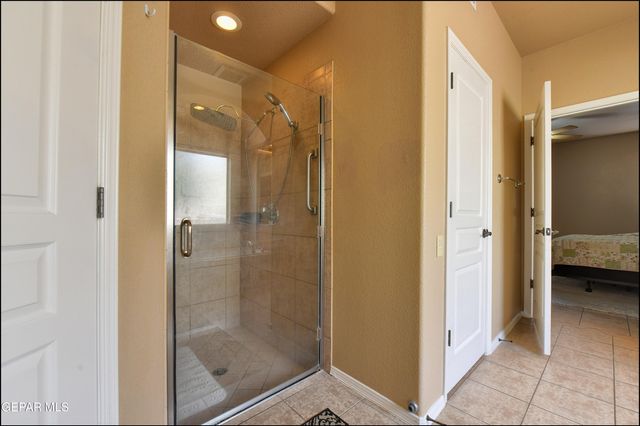 5705 IRELAND Drive, Santa Teresa, NM 88008