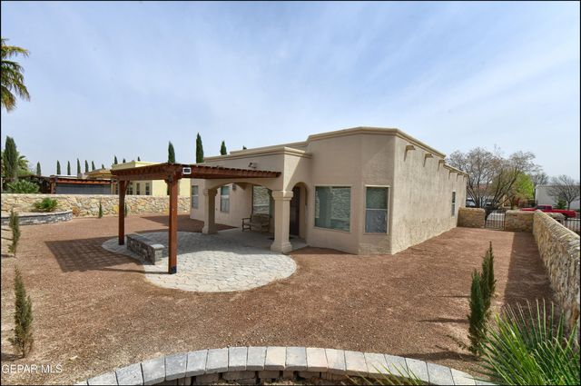 5705 IRELAND Drive, Santa Teresa, NM 88008