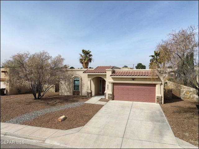 5705 IRELAND Drive, Santa Teresa, NM 88008