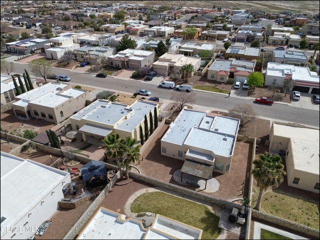 5705 IRELAND Drive, Santa Teresa, NM 88008