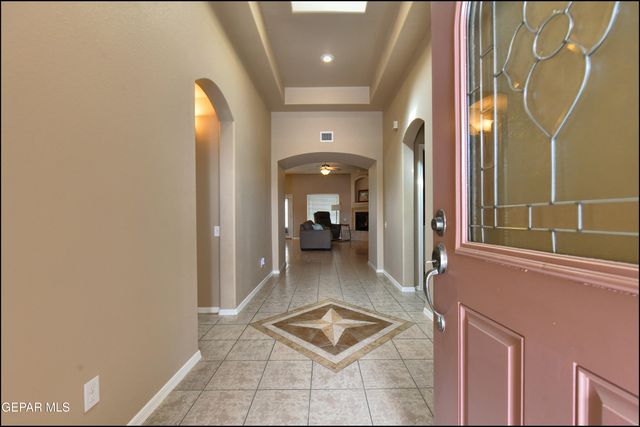 5705 IRELAND Drive, Santa Teresa, NM 88008