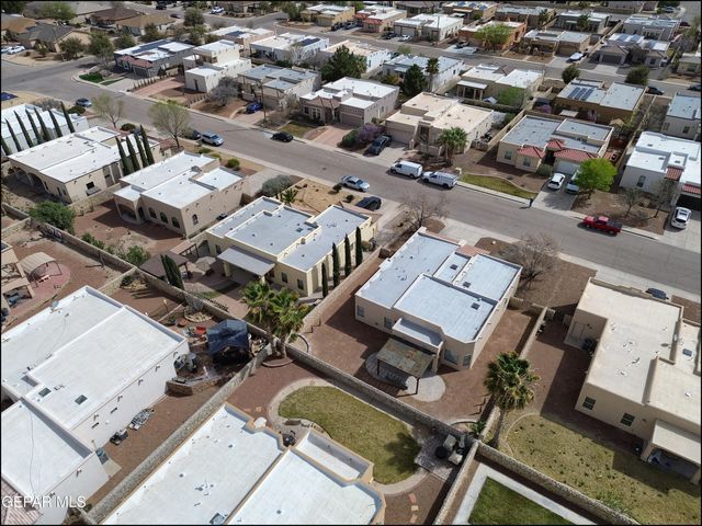 5705 IRELAND Drive, Santa Teresa, NM 88008