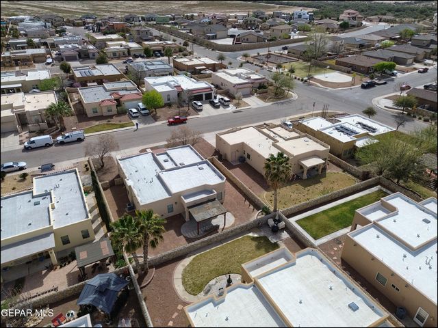 5705 IRELAND Drive, Santa Teresa, NM 88008