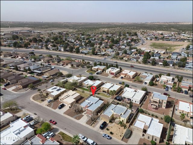 5705 IRELAND Drive, Santa Teresa, NM 88008