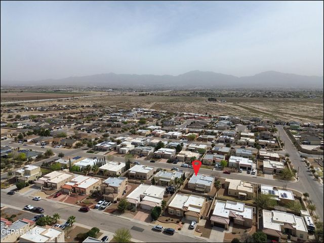 5705 IRELAND Drive, Santa Teresa, NM 88008