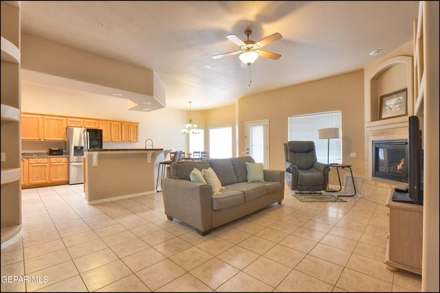 5705 IRELAND Drive, Santa Teresa, NM 88008