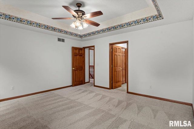 2213 Renwick Drive, Springfield, IL 62711