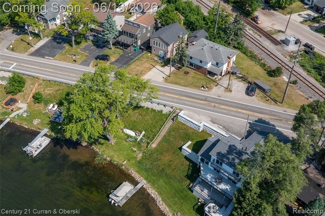 7224 Andersonville Road, Clarkston, MI 48346