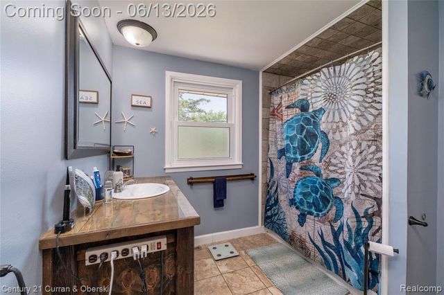 7224 Andersonville Road, Clarkston, MI 48346