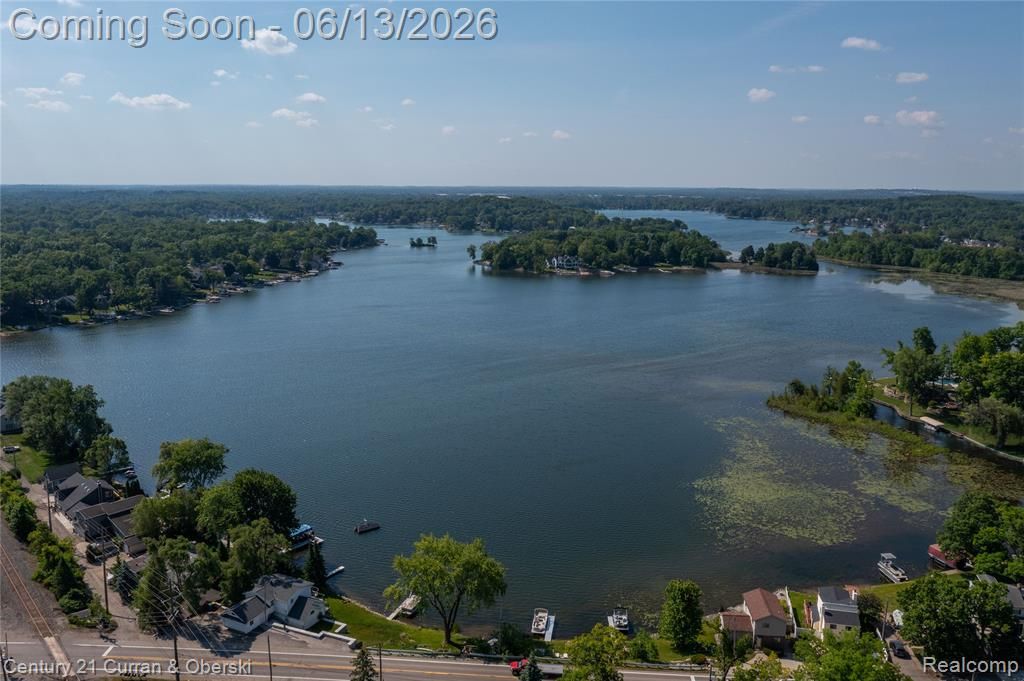 7224 Andersonville Road, Clarkston, MI 48346