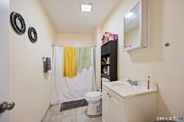 101 Dikeman Street, Waterbury, CT 06704