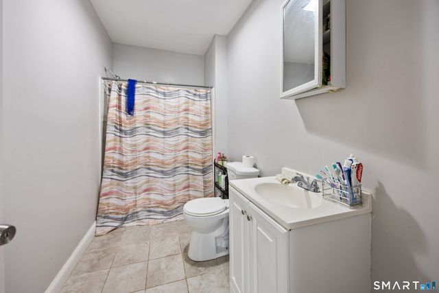101 Dikeman Street, Waterbury, CT 06704