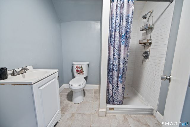 101 Dikeman Street, Waterbury, CT 06704